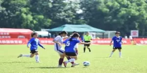 从英格兰私立学校到西甲赛场：开云体育还原洛佩斯的少年旅程-开云体育